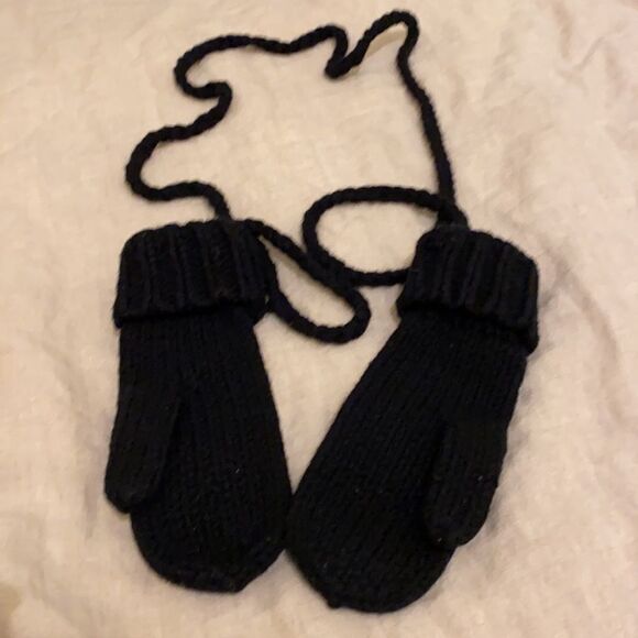 GAP Funny Warm Gloves In Very Good Condition. Size S/M - Picture 5 of 6